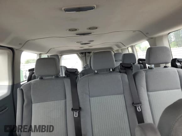 ✅ 2017 Ford Transit XL • VIN: 1FBZX2ZMXHKB12894 • Lot: 66278195. Wystawiony na Copart z przebiegiem 75 199 mil. Bezpłatny archiwum sprzedaży aukcyjnych z USA i szczegółowy raport historii pojazdu na DreamBid. Zdjęcie 10.