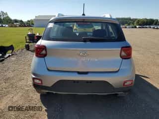 2024 Hyundai Venue SEL z VIN KMHRC8A33RU327547, wystawiony jako Copart lot #71058094 z przebiegiem 1 660 mil mil oraz Szkoda całkowita • Salvage title. Historia ofert i sprzedaży dostępna na DreamBid. Obrazek 6.