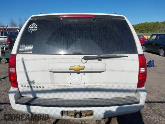 ✅ 2013 Chevrolet Suburban LS • VIN: 1GNSKHE73DR257430 • Lot: 43547988. Wystawiony na IAAI z przebiegiem 150 950 mil. Bezpłatny archiwum sprzedaży aukcyjnych z USA i szczegółowy raport historii pojazdu na DreamBid. Zdjęcie 16.