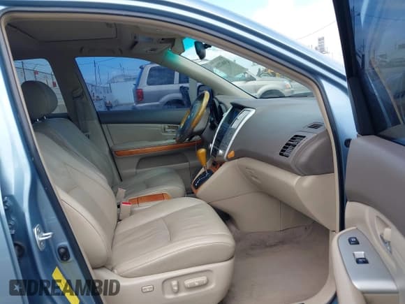 ✅ 2007 Lexus RX 350 • VIN: 2T2GK31U57C004780 • Lot: 43067210. Wystawiony na IAAI z przebiegiem 194 171 mil. Bezpłatny archiwum sprzedaży aukcyjnych z USA i szczegółowy raport historii pojazdu na DreamBid. Zdjęcie 5.