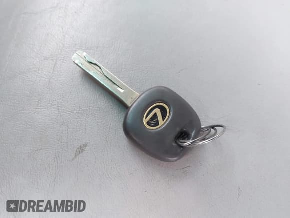 ✅ 2007 Lexus RX 350 • VIN: 2T2HK31U87C007452 • Lot: 43916063. Wystawiony na IAAI z przebiegiem 170 238 mil. Bezpłatny archiwum sprzedaży aukcyjnych z USA i szczegółowy raport historii pojazdu na DreamBid. Zdjęcie 11.