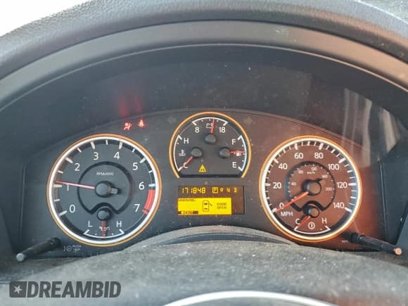 ✅ 2008 Nissan Armada LE • VIN: 5N1BA08D58N619507 • Lot: 95088415. Wystawiony na Copart z przebiegiem 171 848 mil. Bezpłatny archiwum sprzedaży aukcyjnych z USA i szczegółowy raport historii pojazdu na DreamBid. Zdjęcie 9.