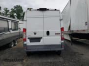✅ 2015 Ram ProMaster Cargo • VIN: 3C6TRVCG3FE512402 • Lot: 56626795. Wystawiony na Copart z przebiegiem 167 928 mil. Bezpłatny archiwum sprzedaży aukcyjnych z USA i szczegółowy raport historii pojazdu na DreamBid. Zdjęcie 6.