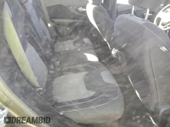 ✅ 2015 Jeep Cherokee Sport • VIN: 1C4PJMAB0FW708788 • Lot: 74893194. Wystawiony na Copart z przebiegiem 143 877 mil. Bezpłatny archiwum sprzedaży aukcyjnych z USA i szczegółowy raport historii pojazdu na DreamBid. Zdjęcie 10.