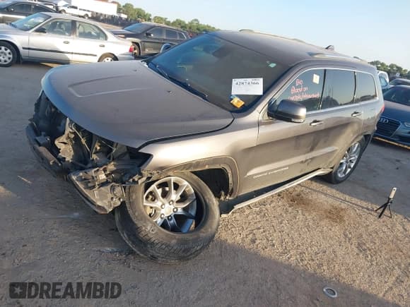 ✅ 2015 Jeep Grand Cherokee Summit • VIN: 1C4RJFJTXFC662420 • Лот: 42874366. Опубликован ранее на IAAI с пробегом Не указан. Бесплатный доступ к архиву аукционных продаж из США и подробный отчёт об истории автомобиля на DreamBid. Изображение 17.