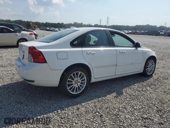 ✅ 2010 Volvo S40 • VIN: YV1382MS1A2509317 • Lot: 69016025. Listed on Copart with Not provided. Free auction sales archive from the USA and detailed vehicle history report at DreamBid. Image 3.
