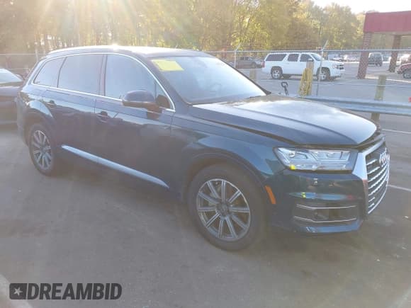 ✅ 2019 Audi Q7 Prestige • VIN: WA1VAAF75KD000126 • Lot: 43501977. Listed on IAAI with 51,977 mi. Free auction sales archive from the USA and detailed vehicle history report at DreamBid. Image 1.