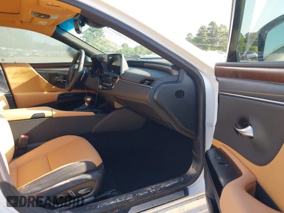 ✅ 2025 Lexus ES 350 • VIN: 58ADZ1B15SU199856 • Lot: 41980952. Listed on IAAI with 907 mi. Free auction sales archive from the USA and detailed vehicle history report at DreamBid. Image 5.