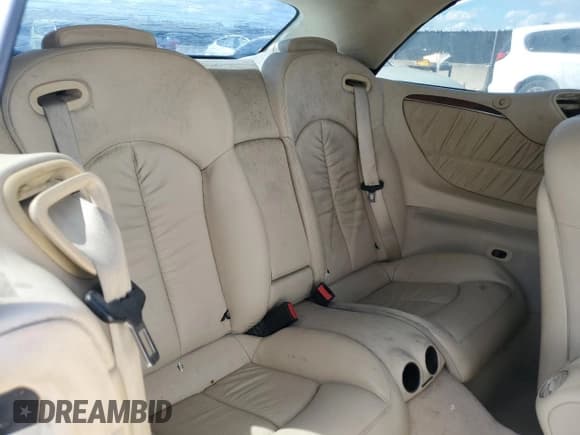 ✅ 2009 Mercedes-Benz CLK 350 • VIN: WDBTK56F39T101902 • Лот: 81699445. Опубликован ранее на Copart с пробегом 97 404 миль. Бесплатный доступ к архиву аукционных продаж из США и подробный отчёт об истории автомобиля на DreamBid. Изображение 10.