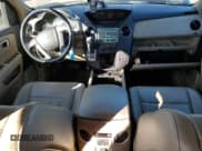 ✅ 2010 Honda Pilot EX-L • VIN: 5FNYF4H61AB035814 • Lot: 92047185. Listed on Copart with 176,943 mi. Free auction sales archive from the USA and detailed vehicle history report at DreamBid. Image 8.