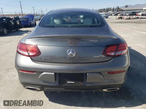 ✅ 2022 Mercedes-Benz C 300 • VIN: W1KWJ8DB7NG113854 • Lot: 47461385. Wystawiony na Copart z przebiegiem 45 141 mil. Bezpłatny archiwum sprzedaży aukcyjnych z USA i szczegółowy raport historii pojazdu na DreamBid. Zdjęcie 6.