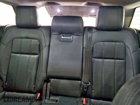 ✅ 2018 Land Rover Range Rover Sport • VIN: SALWR2RE6JA800056 • Lot: 92567345. Wystawiony na Copart z przebiegiem 73 582 mil. Bezpłatny archiwum sprzedaży aukcyjnych z USA i szczegółowy raport historii pojazdu na DreamBid. Zdjęcie 10.