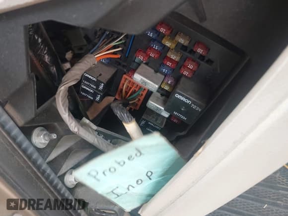 ✅ 2001 Chevrolet Suburban LT • VIN: 1GNFK16T91J146766 • Лот: 41903826. Опубликован ранее на IAAI с пробегом Не указан. Бесплатный доступ к архиву аукционных продаж из США и подробный отчёт об истории автомобиля на DreamBid. Изображение 17.