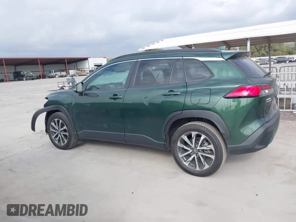 ✅ 2023 Toyota Corolla Cross XLE • VIN: 7MUEAAAG5PV058624 • Лот: 43478337. Опубликован ранее на IAAI с пробегом 28 466 миль. Бесплатный доступ к архиву аукционных продаж из США и подробный отчёт об истории автомобиля на DreamBid. Изображение 15.