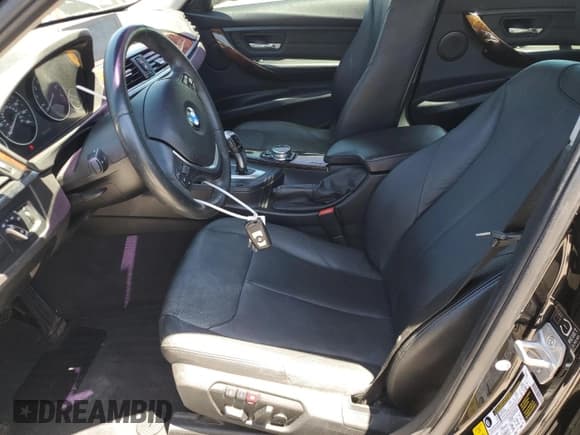 ✅ 2015 BMW 3 Series 328i • VIN: WBA3A5G57FNS82980 • Lot: 57552205. Wystawiony na Copart z przebiegiem 149 744 mil. Bezpłatny archiwum sprzedaży aukcyjnych z USA i szczegółowy raport historii pojazdu na DreamBid. Zdjęcie 7.