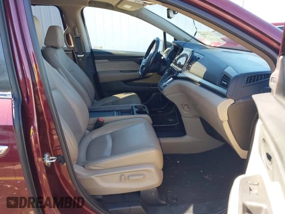 ✅ 2019 Honda Odyssey EX-L • VIN: 5FNRL6H74KB057731 • Lot: 43611940. Wystawiony na IAAI z przebiegiem 100 525 mil. Bezpłatny archiwum sprzedaży aukcyjnych z USA i szczegółowy raport historii pojazdu na DreamBid. Zdjęcie 5.