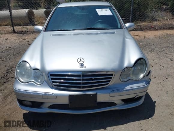 ✅ 2006 Mercedes-Benz C 230 Sport • VIN: WDBRF52H86F752734 • Lot: 42532783. Listed on IAAI with 128,302 mi. Free auction sales archive from the USA and detailed vehicle history report at DreamBid. Image 12.