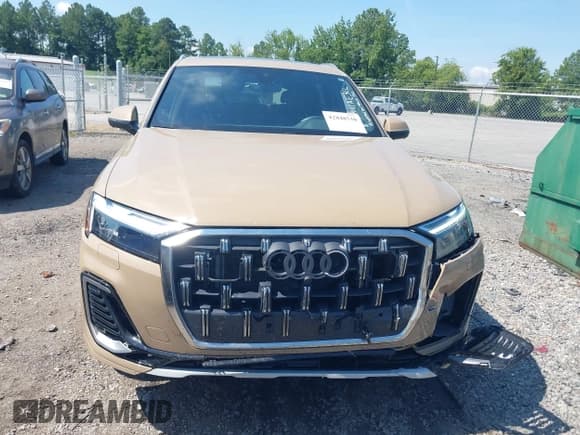 ✅ 2025 Audi Q7 Premium Plus • VIN: WA1LVBF79SD016296 • Lot: 42848530. Listed on IAAI with 14,558 mi. Free auction sales archive from the USA and detailed vehicle history report at DreamBid. Image 12.