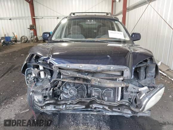 2004 Hyundai Santa Fe с VIN KM8SB12B04U632711, выставлен на аукционе IAAI как лот 41427978 с пробегом Не указан миль и . История ставок и продаж доступна на DreamBid. Изображение 12.