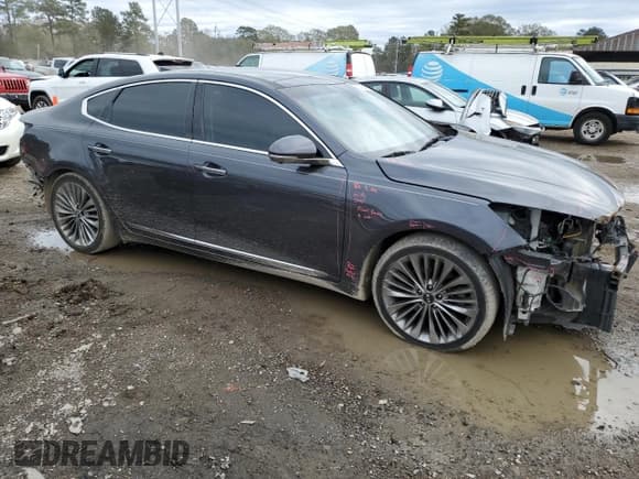 ✅ 2019 Kia Cadenza Technology • VIN: KNALC4J13K5173811 • Lot: 88353065. Wystawiony na Copart z przebiegiem 87 420 mil. Bezpłatny archiwum sprzedaży aukcyjnych z USA i szczegółowy raport historii pojazdu na DreamBid. Zdjęcie 4.