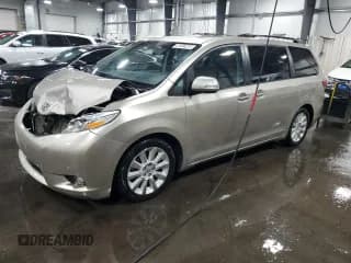 ✅ 2016 Toyota Sienna XLE • VIN: 5TDYK3DC7GS740798 • Lot: 91404215. Listed on Copart with 183,311 mi. Free auction sales archive from the USA and detailed vehicle history report at DreamBid. Image 1.