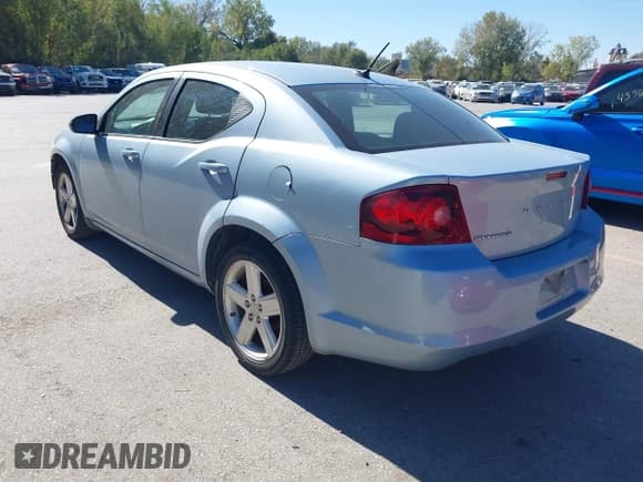 ✅ 2013 Dodge Avenger SXT • VIN: 1C3CDZCB7DN680575 • Lot: 43463578. Listed on IAAI with 190,494 mi. Free auction sales archive from the USA and detailed vehicle history report at DreamBid. Image 3.