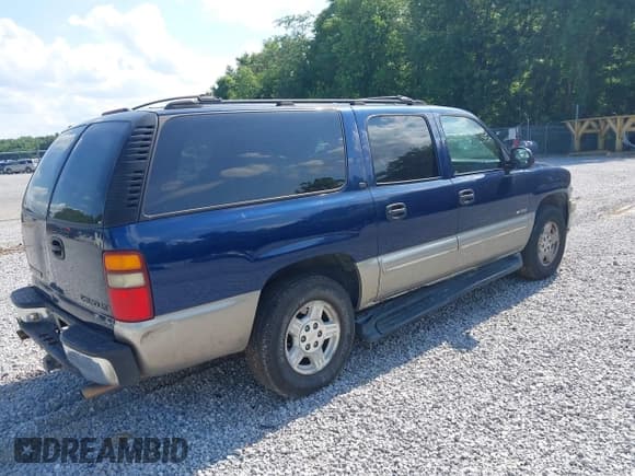 ✅ 2000 Chevrolet Suburban LS • VIN: 3GNFK16T6YG115678 • Лот: 42557069. Опубликован ранее на IAAI с пробегом 286 045 миль. Бесплатный доступ к архиву аукционных продаж из США и подробный отчёт об истории автомобиля на DreamBid. Изображение 4.