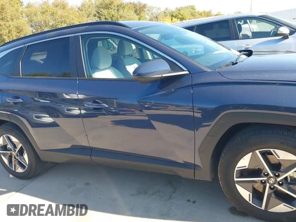 ✅ 2026 Hyundai Tucson SEL • VIN: 5NMJB3DEXTH614113 • Лот: 43625727. Опубликован ранее на IAAI с пробегом 3 275 миль. Бесплатный доступ к архиву аукционных продаж из США и подробный отчёт об истории автомобиля на DreamBid. Изображение 13.