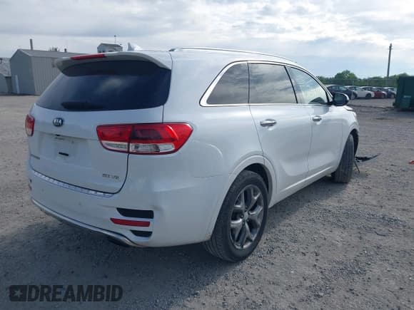 ✅ 2017 Kia Sorento SXL • VIN: 5XYPK4A58HG251610 • Lot: 42351313. Listed on IAAI with 147,527 mi. Free auction sales archive from the USA and detailed vehicle history report at DreamBid. Image 4.