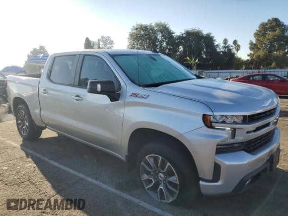 ✅ 2021 Chevrolet Silverado 1500 RST • VIN: 3GCUYEED7MG232678 • Lot: 70893624. Wystawiony na Copart z przebiegiem 25 715 mil. Bezpłatny archiwum sprzedaży aukcyjnych z USA i szczegółowy raport historii pojazdu na DreamBid. Zdjęcie 4.