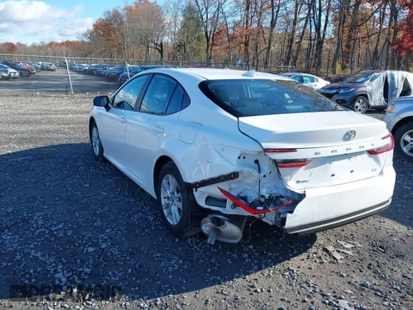 ✅ 2025 Toyota Camry XSE • VIN: 4T1DAACK7SU205890 • Lot: 43556282. Listed on IAAI with 1,143 mi. Free auction sales archive from the USA and detailed vehicle history report at DreamBid. Image 3.