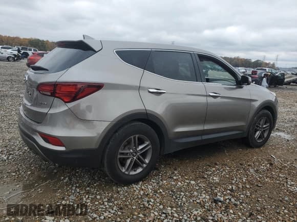✅ 2017 Hyundai Santa Fe 2.4L • VIN: 5NMZT3LB5HH025209 • Лот: 77610463. Опубликован ранее на Copart с пробегом 131 130 миль. Бесплатный доступ к архиву аукционных продаж из США и подробный отчёт об истории автомобиля на DreamBid. Изображение 3.
