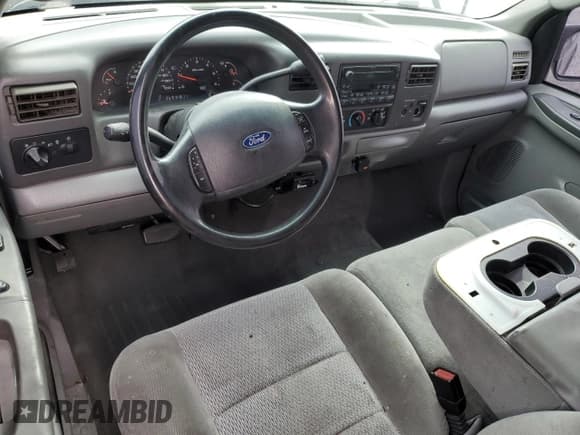 ✅ 2003 Ford F-250 XL • VIN: 1FTNX21L33EC53519 • Lot: 50188755. Listed on Copart with 212,101 mi. Free auction sales archive from the USA and detailed vehicle history report at DreamBid. Image 8.