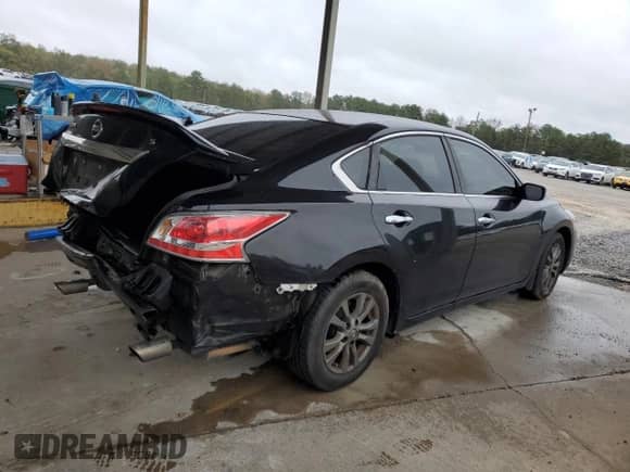 2015 Nissan Altima S with VIN 1N4AL3AP8FC251211, listed as a Copart auction lot 82722955 with 212,821 mi miles and Salvage title. Bid and sale history available at DreamBid. Image 3.