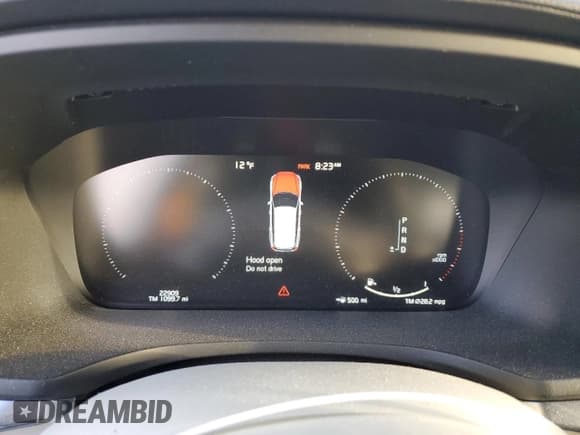 ✅ 2020 Volvo V60 Inscription • VIN: YV1102EL3L2354780 • Лот: 42060195. Опубликован ранее на Copart с пробегом 22 909 миль. Бесплатный доступ к архиву аукционных продаж из США и подробный отчёт об истории автомобиля на DreamBid. Изображение 9.