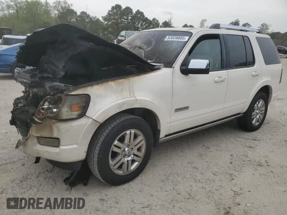 ✅ 2008 Ford Explorer Limited • VIN: 1FMEU75E38UB15019 • Lot: 52028685. Wystawiony na Copart z przebiegiem Nie podano. Bezpłatny archiwum sprzedaży aukcyjnych z USA i szczegółowy raport historii pojazdu na DreamBid. Zdjęcie 1.