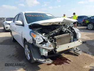 ✅ 2018 Nissan Versa SV • VIN: 3N1CN7AP0JL886203 • Lot: 43405040. Listed on IAAI with 102,377 mi. Free auction sales archive from the USA and detailed vehicle history report at DreamBid. Image 1.