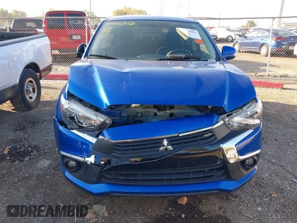 ✅ 2017 Mitsubishi Outlander ES • VIN: JA4AP3AU9HZ070679 • Lot: 43216712. Wystawiony na IAAI z przebiegiem 69 261 mil. Bezpłatny archiwum sprzedaży aukcyjnych z USA i szczegółowy raport historii pojazdu na DreamBid. Zdjęcie 12.