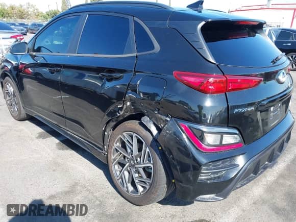 ✅ 2023 Hyundai Kona N Line • VIN: KM8K33A30PU973551 • Lot: 43100970. Wystawiony na IAAI z przebiegiem 22 207 mil mil. Skorzystaj z bezpłatnego archiwum sprzedaży aukcyjnych z USA i zobacz szczegółowy raport historii pojazdu na DreamBid. Zdjęcie 3.