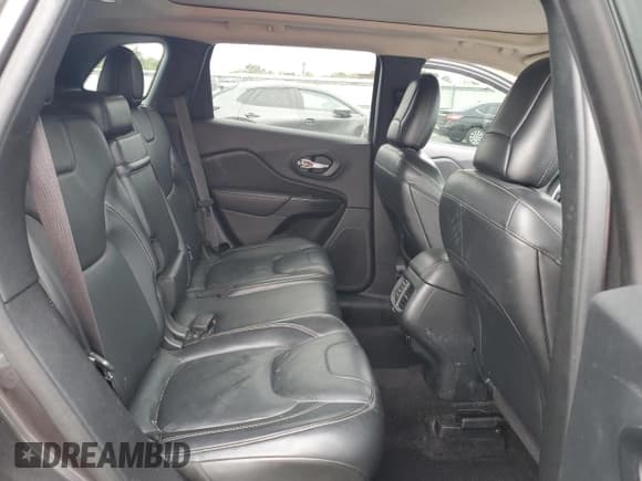 ✅ 2016 Jeep Cherokee Limited • VIN: 1C4PJMDS8GW172167 • Lot: 81022935. Listed on Copart with 121,725 mi. Free auction sales archive from the USA and detailed vehicle history report at DreamBid. Image 11.
