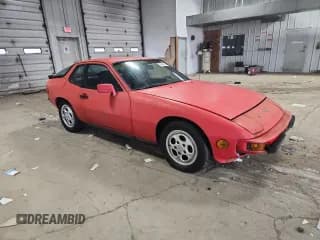 ✅ 1987 Porsche 924 • VIN: WP0AA0920HN455922 • Lot: 93688285. Wystawiony na Copart z przebiegiem 30 712 mil. Bezpłatny archiwum sprzedaży aukcyjnych z USA i szczegółowy raport historii pojazdu na DreamBid. Zdjęcie 4.