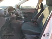 ✅ 2021 Nissan Kicks S • VIN: 3N1CP5BV4ML560906 • Lot: 93107365. Wystawiony na Copart z przebiegiem 30 328 mil. Bezpłatny archiwum sprzedaży aukcyjnych z USA i szczegółowy raport historii pojazdu na DreamBid. Zdjęcie 7.