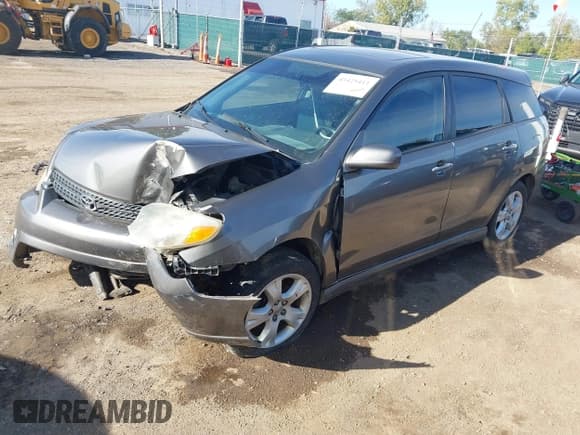 ✅ 2006 Toyota Matrix XR • VIN: 2T1KR30E46C566141 • Lot: 43425411. Wystawiony na IAAI z przebiegiem 221 207 mil. Bezpłatny archiwum sprzedaży aukcyjnych z USA i szczegółowy raport historii pojazdu na DreamBid. Zdjęcie 2.