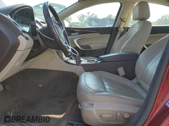 ✅ 2017 Buick Regal Premium II • VIN: 2G4GS5GXXH9164796 • Lot: 86142155. Wystawiony na Copart z przebiegiem 118 117 mil. Bezpłatny archiwum sprzedaży aukcyjnych z USA i szczegółowy raport historii pojazdu na DreamBid. Zdjęcie 7.