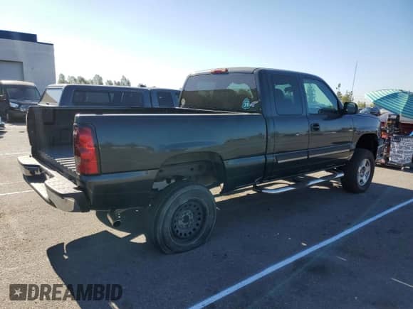 ✅ 2004 Chevrolet Silverado 1500 Work Truck • VIN: 1GCEC19X64Z242778 • Lot: 65235084. Wystawiony na Copart z przebiegiem 254 783 mil mil. Skorzystaj z bezpłatnego archiwum sprzedaży aukcyjnych z USA i zobacz szczegółowy raport historii pojazdu na DreamBid. Zdjęcie 3.
