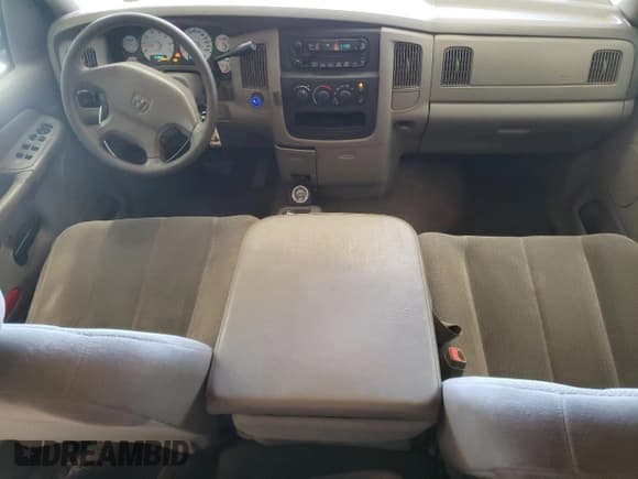 ✅ 2003 Dodge 1500 ST • VIN: 1D7HU18D93S225794 • Лот: 72450964. Опубликован ранее на Copart с пробегом 193 854 миль. Бесплатный доступ к архиву аукционных продаж из США и подробный отчёт об истории автомобиля на DreamBid. Изображение 8.