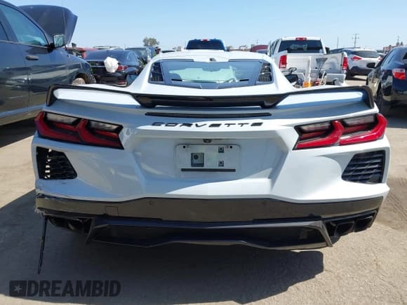✅ 2023 Chevrolet Corvette 2LT • VIN: 1G1YB2D4XP5140679 • Lot: 42549129. Listed on IAAI with 25,665 mi. Free auction sales archive from the USA and detailed vehicle history report at DreamBid. Image 16.