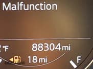 ✅ 2018 Mazda CX-5 Touring • VIN: JM3KFACM0J1473458 • Lot: 43595475. Wystawiony na IAAI z przebiegiem 88 304 mil. Bezpłatny archiwum sprzedaży aukcyjnych z USA i szczegółowy raport historii pojazdu na DreamBid. Zdjęcie 15.