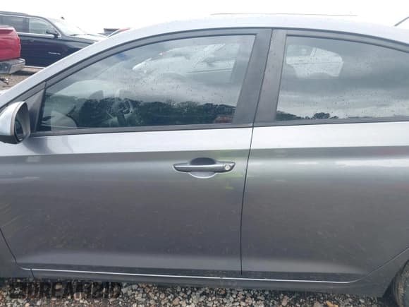 ✅ 2018 Hyundai Accent SE • VIN: 3KPC24A35JE015593 • Лот: 41973931. Опубликован ранее на IAAI с пробегом 119 135 миль. Бесплатный доступ к архиву аукционных продаж из США и подробный отчёт об истории автомобиля на DreamBid. Изображение 14.