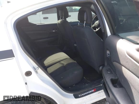 ✅ 2014 Dodge Avenger SE • VIN: 1C3CDZAB4EN111381 • Lot: 41302022. Wystawiony na IAAI z przebiegiem 171 522 mil. Bezpłatny archiwum sprzedaży aukcyjnych z USA i szczegółowy raport historii pojazdu na DreamBid. Zdjęcie 8.